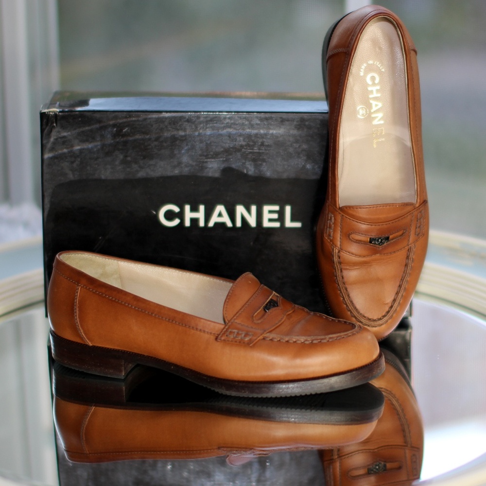 Vintage CHANEL Bulgaro Logo Loafer